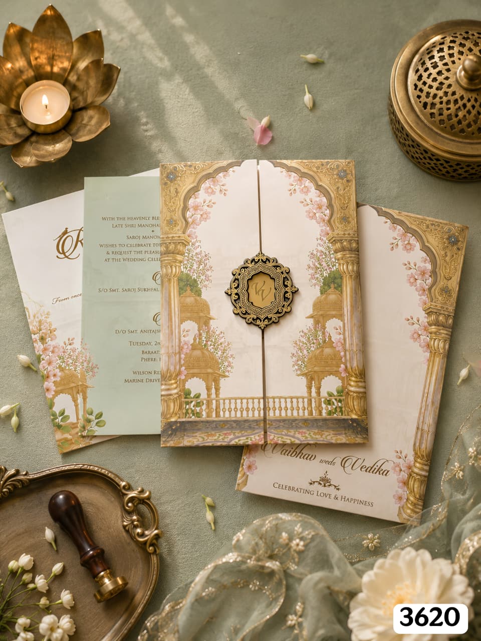 Royal Golden Balcony Gatefold Suite